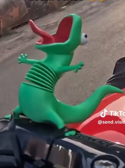 Wobbling lizard motorcycle